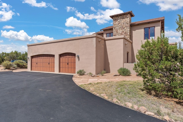 view of front facade with a garage