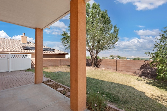 view of yard with a patio area