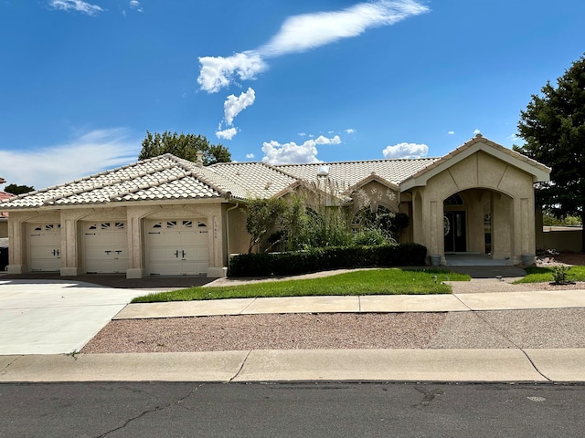 view of front of house with a garage