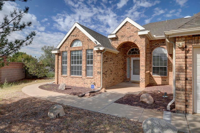 view of front of property with a patio area