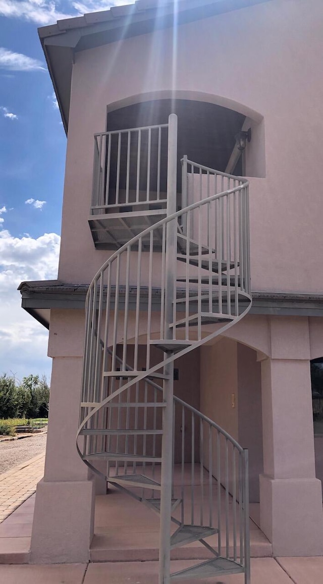 280 Angel Rd, Corrales, NM 87048 - view of stairway