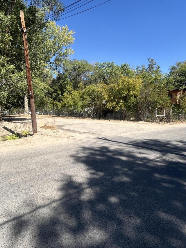 835 Armijo Rd SW, Albuquerque, NM 87105 - photo 2