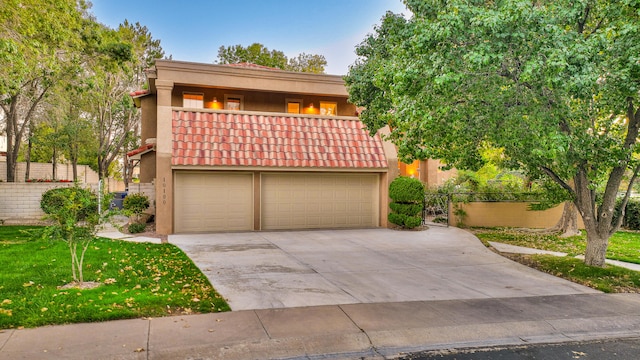 view of front facade featuring a garage