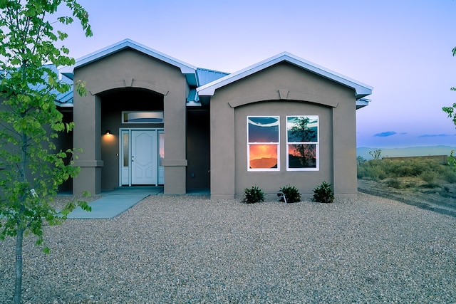 view of front of property