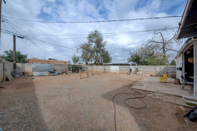 view of yard with a patio