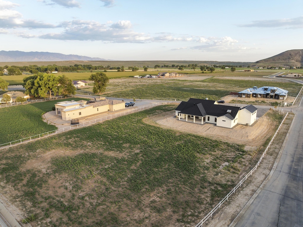 6 Jackpot Ct, Los Lunas, NM 87031
