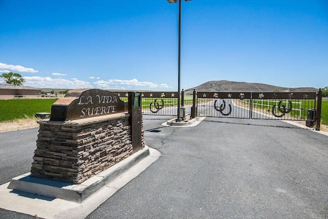 6 Jackpot Ct, Los Lunas, NM 87031
