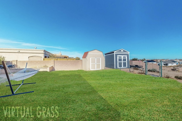 view of yard featuring a storage unit