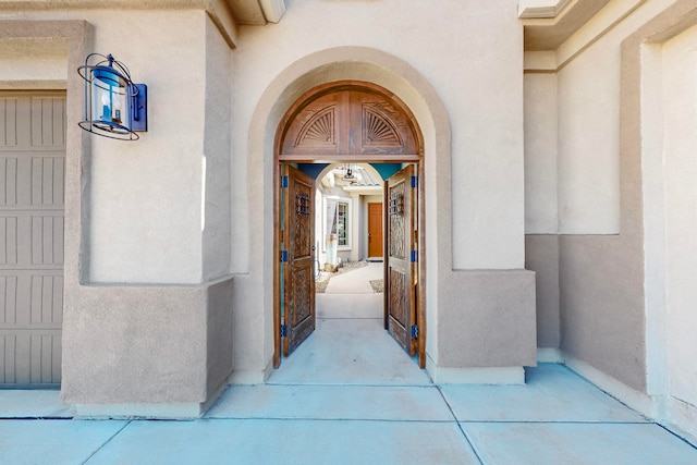 property entrance featuring a garage