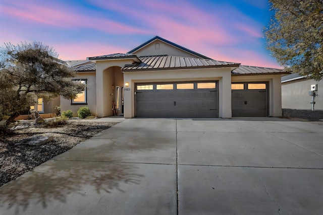 view of front facade featuring a garage