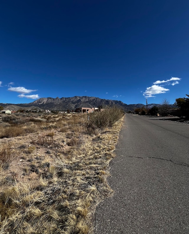 Oakland Ave NE, Albuquerque NM, 87122 land for sale