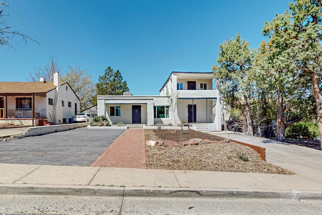 view of front of house with a porch