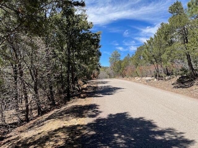 Listing photo 2 for 46 Big Dipper Rd, Tijeras NM 87059