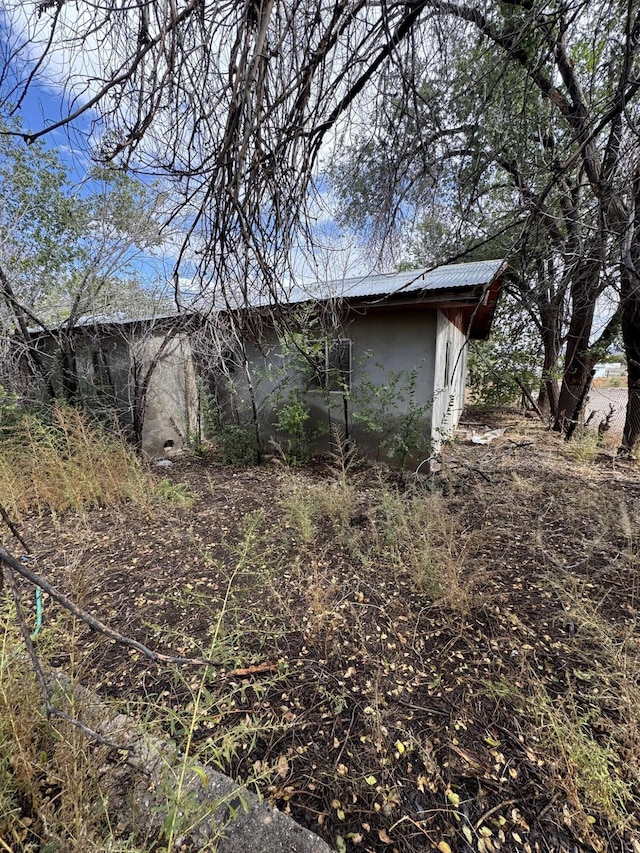 view of home's exterior