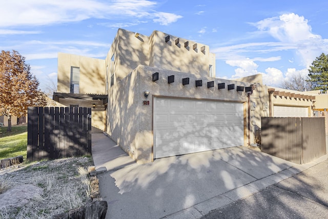 view of front facade featuring a garage