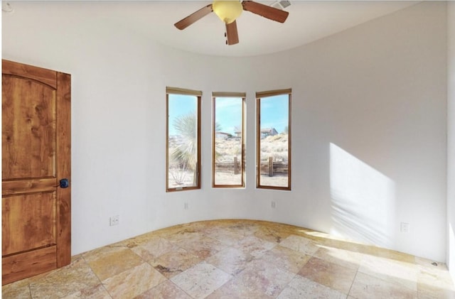 empty room with ceiling fan