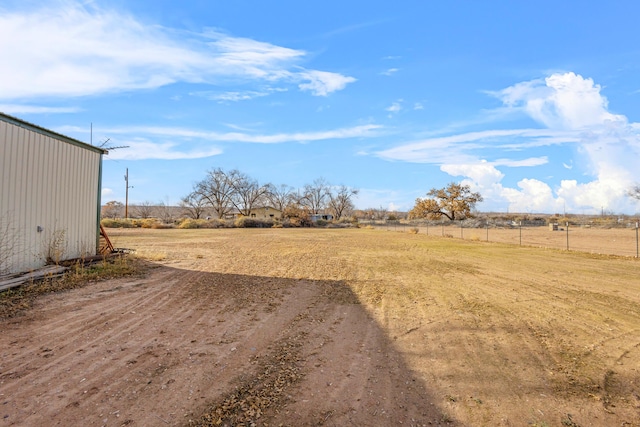 view of yard featuring a rural view