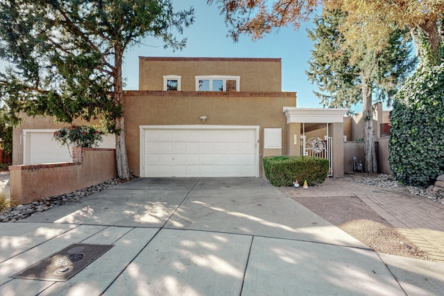 view of front facade featuring a garage