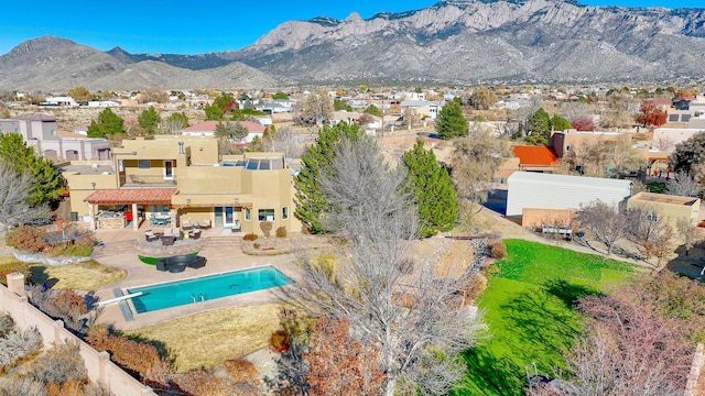 bird's eye view featuring a mountain view