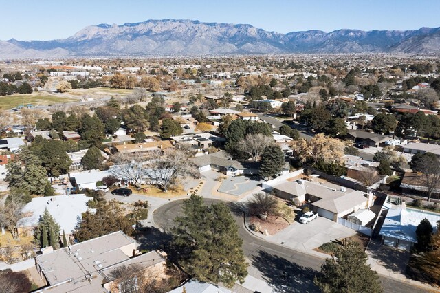 bird's eye view featuring a mountain view