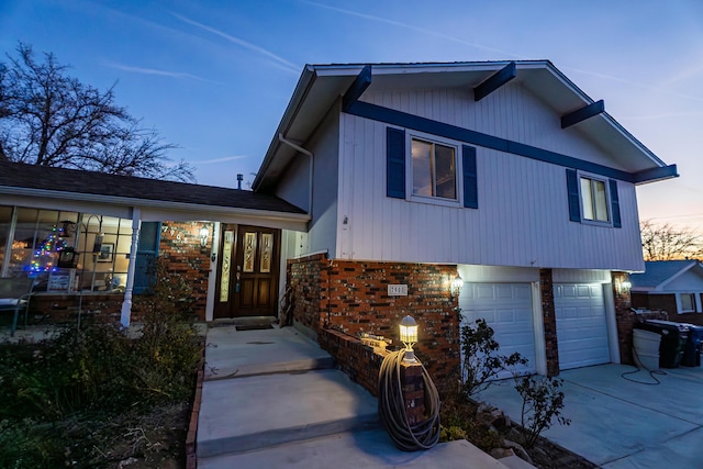 view of front of house featuring a garage