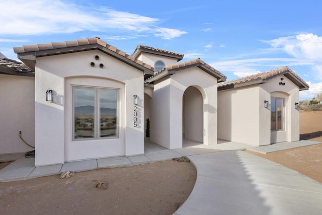 view of mediterranean / spanish home