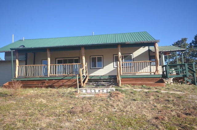 view of front of home with covered porch