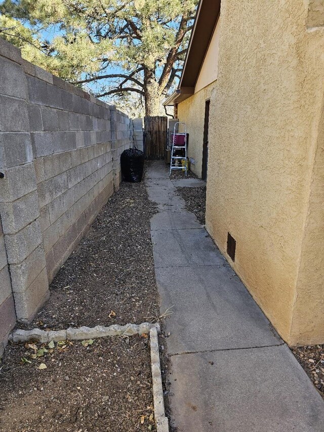 view of home's exterior