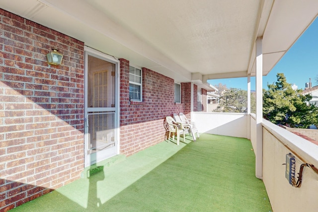 exterior space featuring a balcony