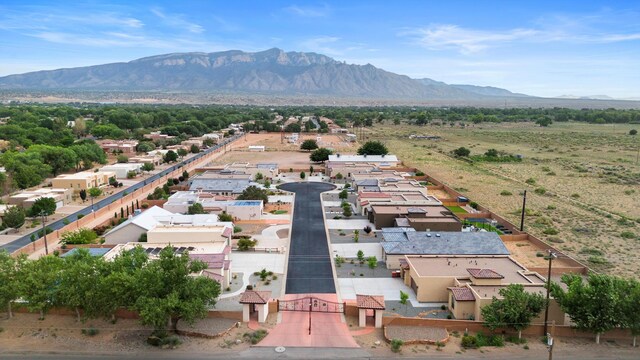 bird's eye view featuring a mountain view