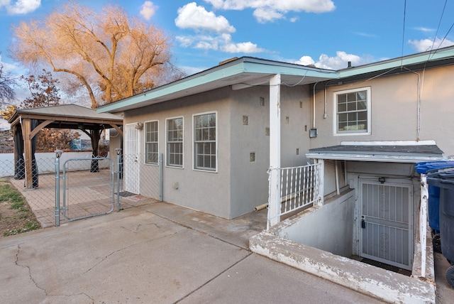 view of property entrance