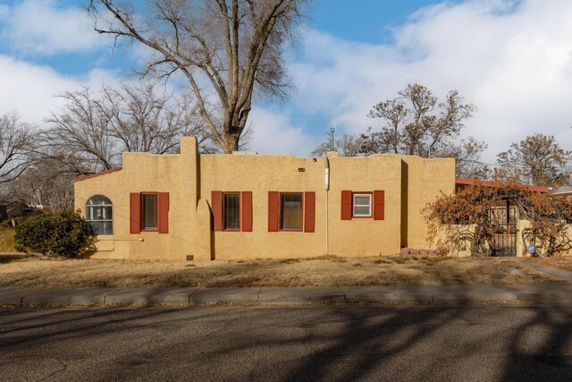 view of home's exterior