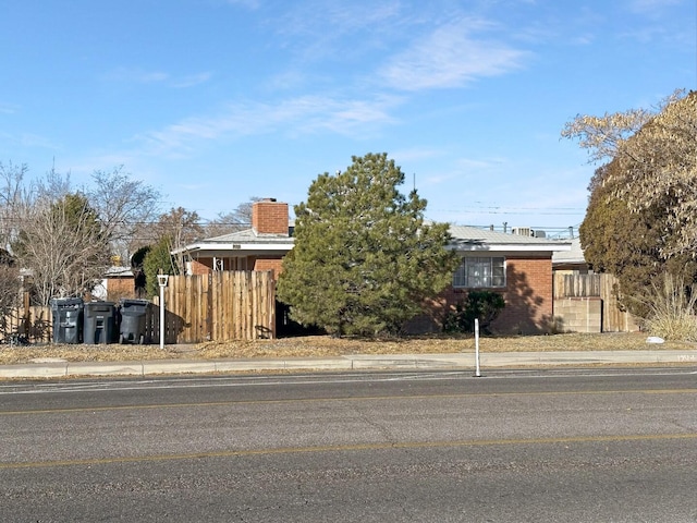 view of front of house