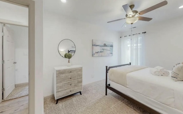 bedroom featuring ceiling fan