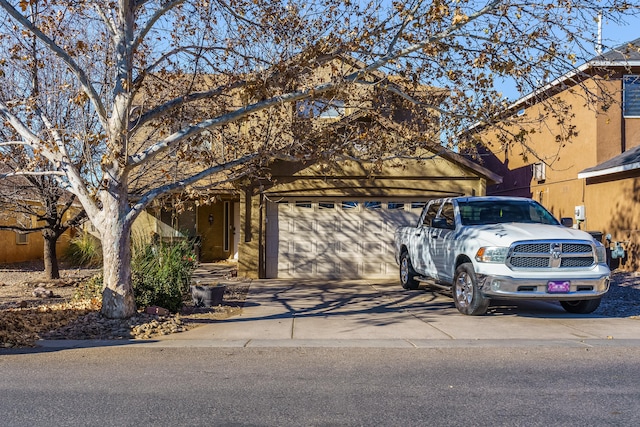 view of front facade featuring a garage