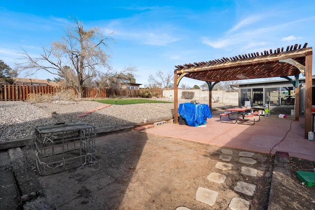 view of patio featuring a pergola