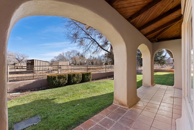 view of yard featuring a patio