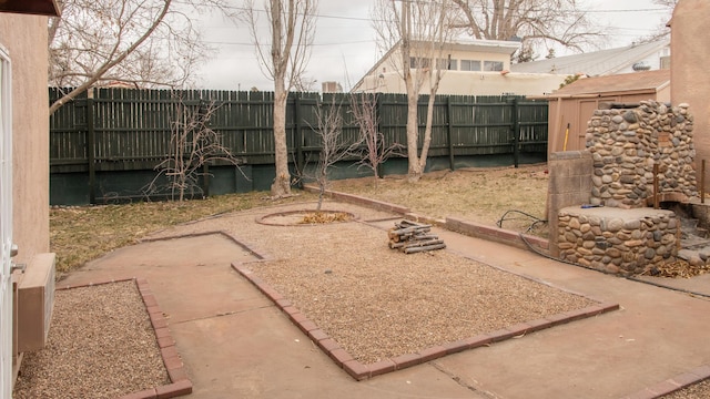 view of yard with a patio