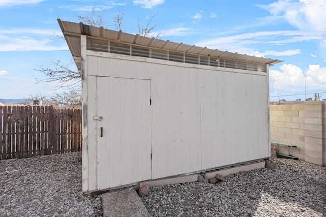 view of outbuilding