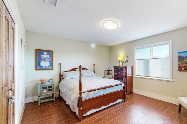 bedroom featuring a closet