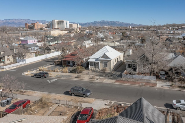 bird's eye view featuring a mountain view