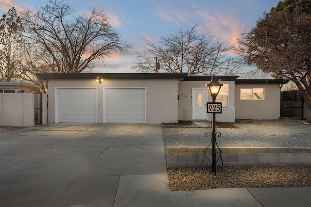 925 Avenida Estrellita NE, Albuquerque, NM 87110 - photo 1