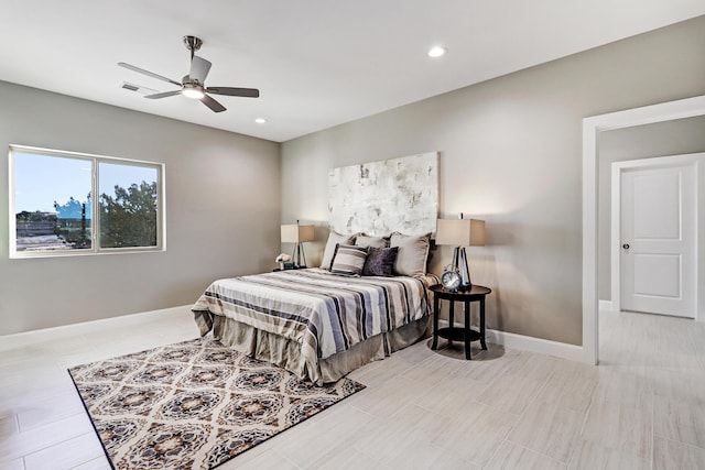 bedroom with ceiling fan