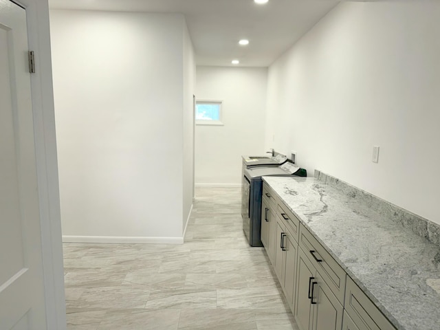 bathroom featuring sink