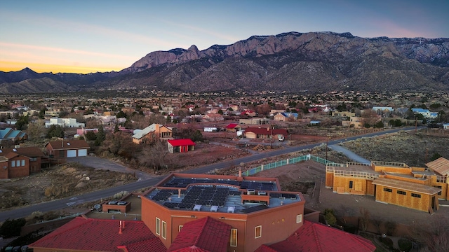 bird's eye view featuring a mountain view