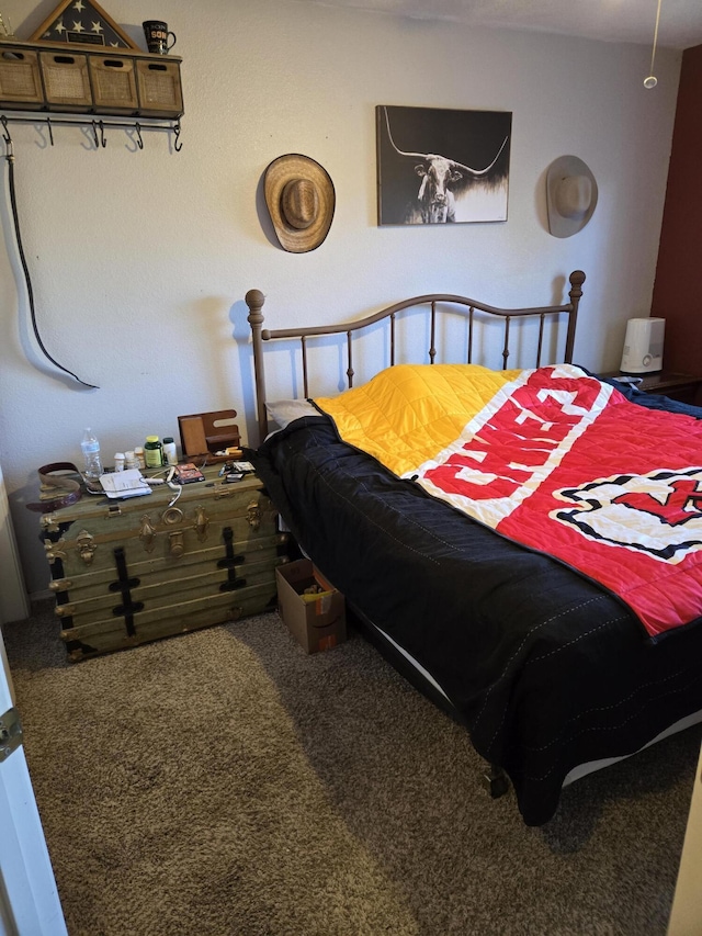 bedroom with carpet