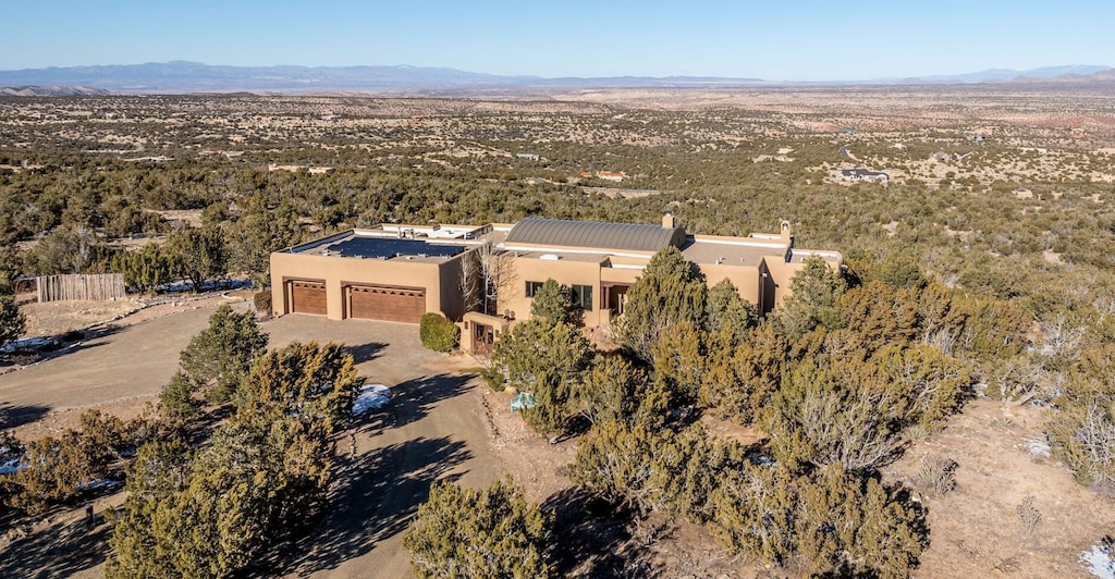 bird's eye view featuring a mountain view