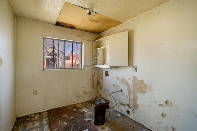 laundry area with electric dryer hookup