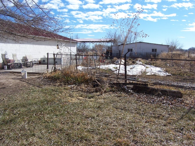 view of yard with a patio