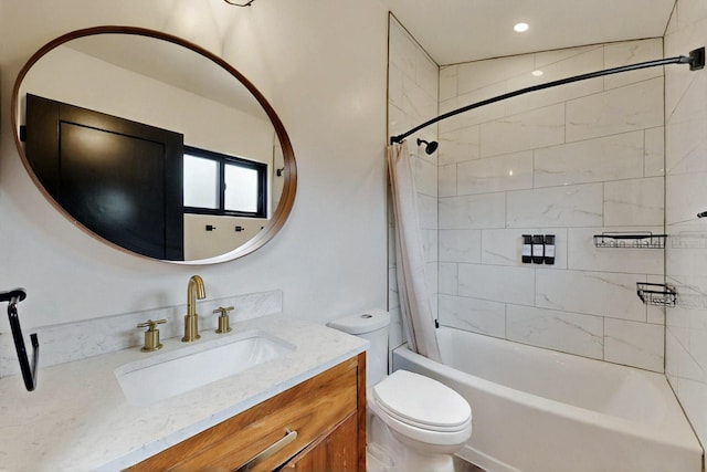 450 Juan Tomas Rd, Tijeras, NM 87059 - full bath featuring shower / tub combo with curtain and vanity